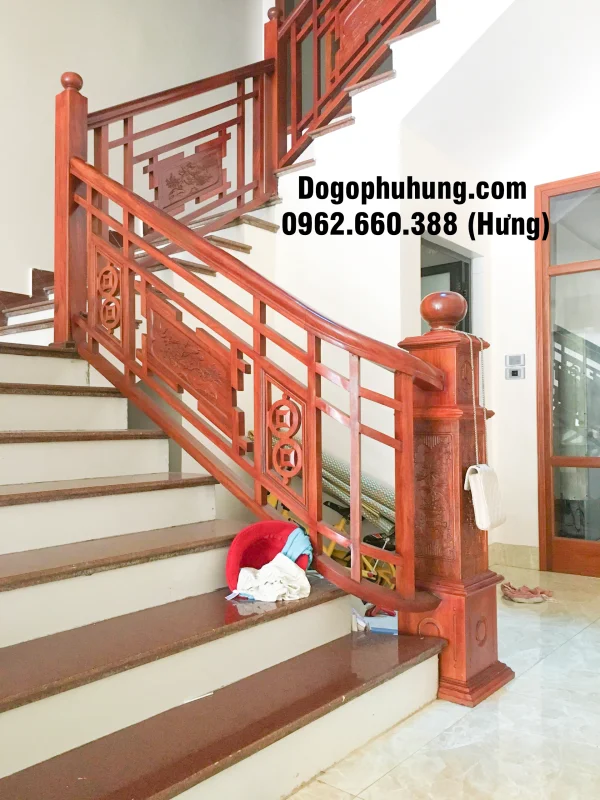 Cầu thang gỗ, kính hiện đại và cổ điển (Dogophuhung.com) Liên hệ: 0962.660.388 (hưng)